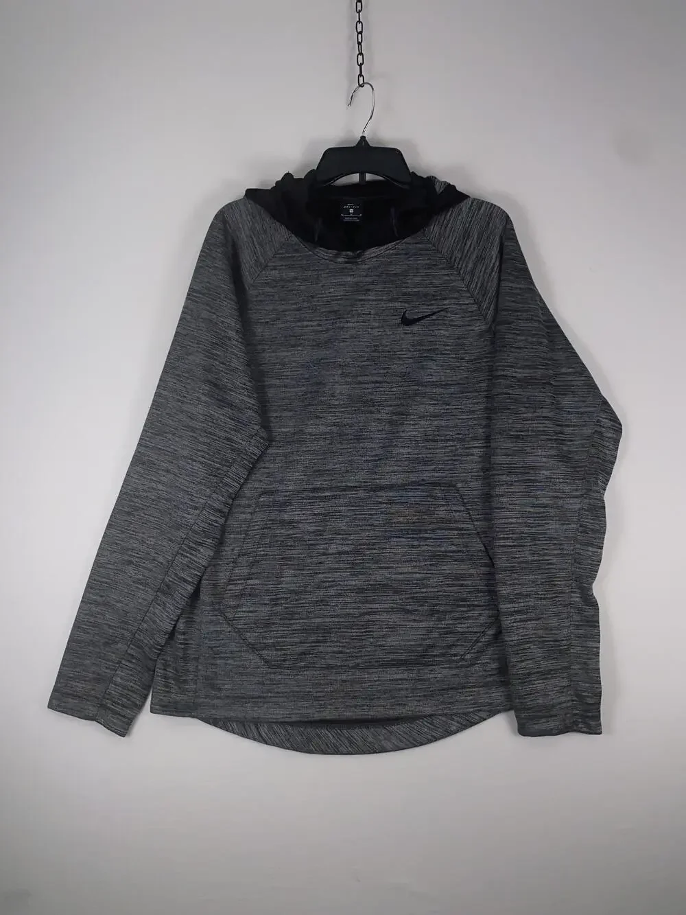 Nike Hoodie Mens Medium Gray Dri-FIT Pullover Kangaroo Pocket Logo Sweatshirt